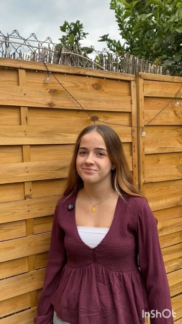 🗣️ Aurora Ruiz @auroramcj8, ganadora de la 8.ª edición de #MasterChef Junior España, embajadora y conductora del II Encuentro #CibermanagersParaLaIgualdad, nos habla sobre la campaña de #PantallasAmigas “10 formas de violencia de género digital”.

🟣 “Comportamientos como espiar el móvil de nuestra pareja, controlar lo que publica en redes sociales o exigirle que mantenga la geolocalización activada son actitudes insanas que debemos erradicar de nuestra sociedad”.

🔗 www.cibermanagersparalaigualdad.com

Promueve: @pantallasamigas, Colabora: @colegioaquila y Financia: @igualdadgob 

#educación #igualdad #feminismo #recursoseducativos #25N